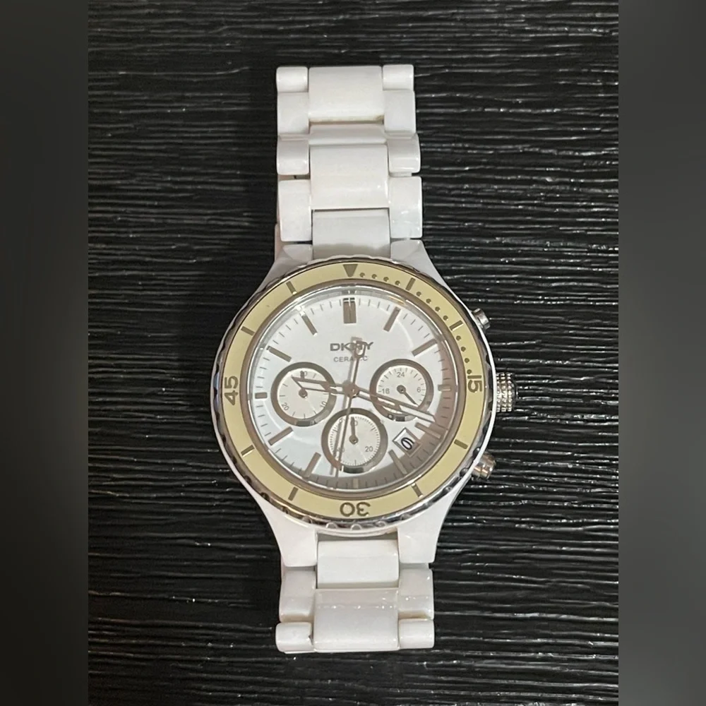 DKNY Watch Ceramic Chronograph 42mm Quartz Movement Water Resistant White Unisex - Picture 4 of 4